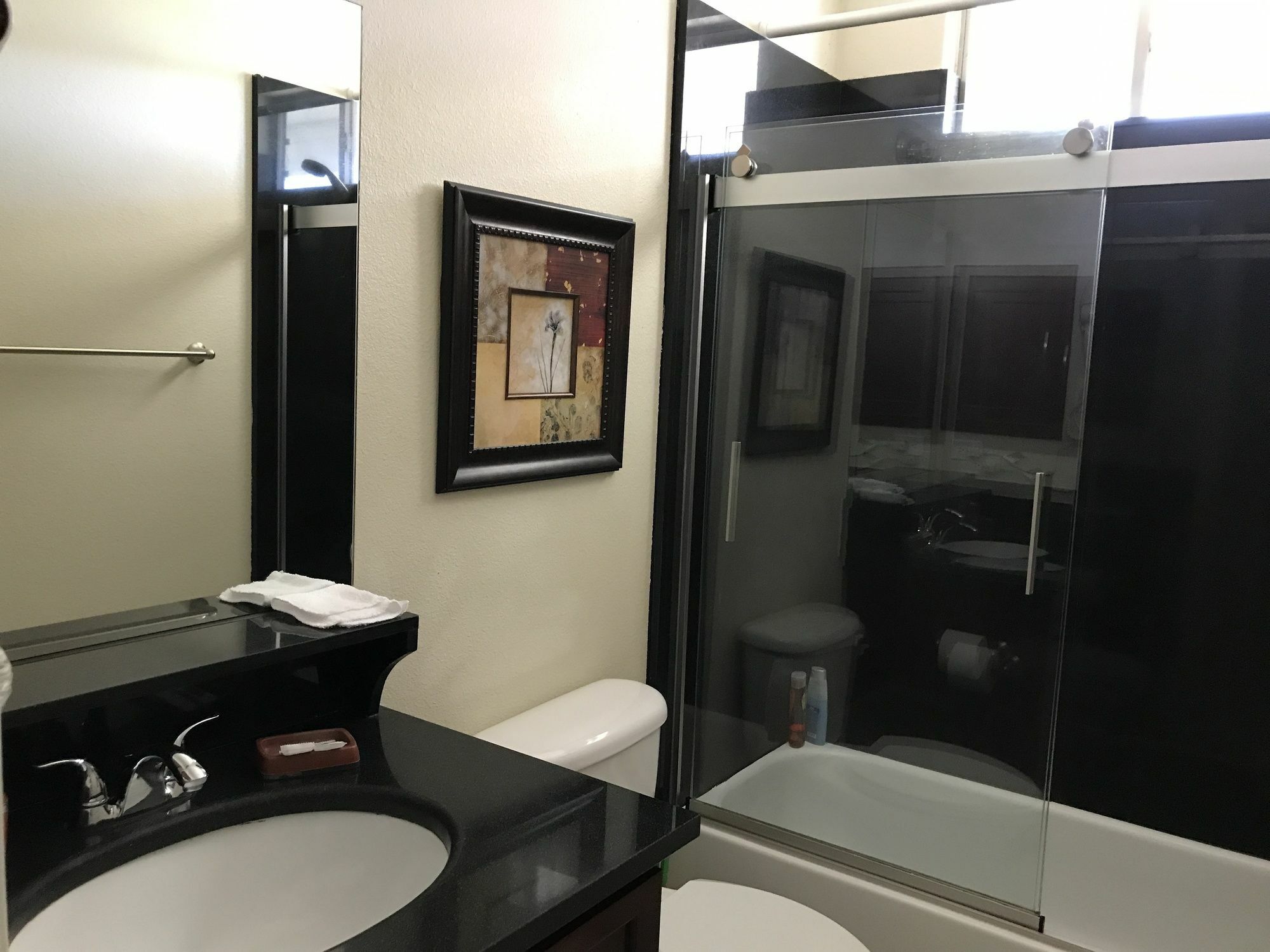 Villa Corporate 2 Bedroom Suite Furnished Condo Хюстън Екстериор снимка