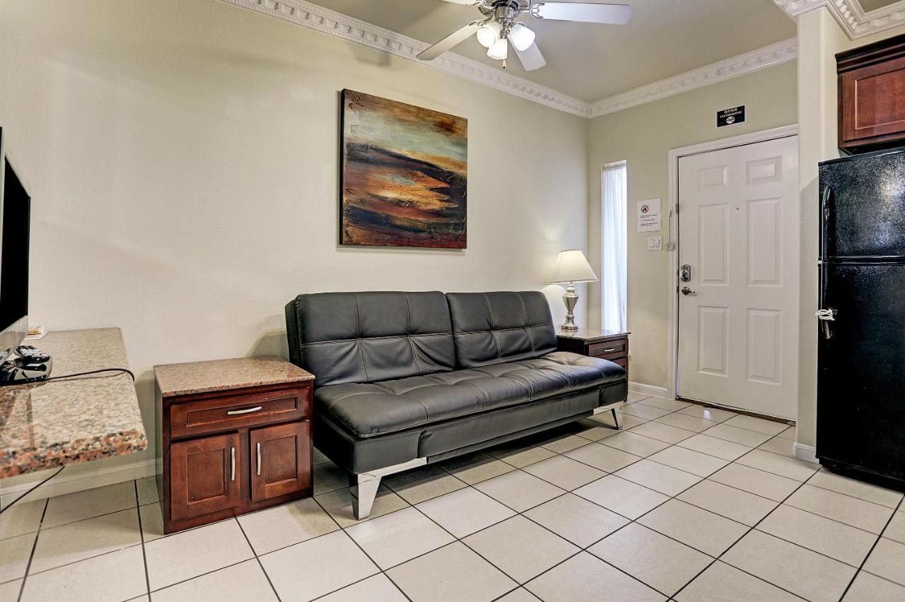Villa Corporate 2 Bedroom Suite Furnished Condo Хюстън Екстериор снимка